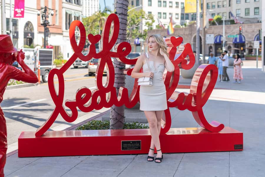 Beverly Hills: Photoshoot with Edited Images - What to wear: practical clothing rules for Beverly Hills photos