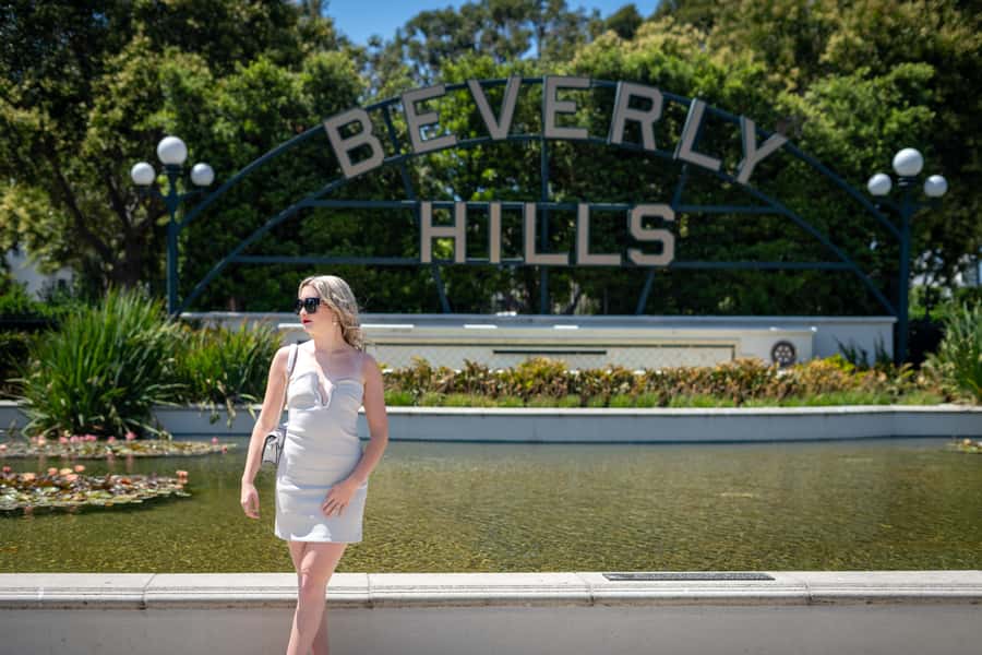 Beverly Hills: Photoshoot with Edited Images - Rodeo Drive and palm-lined streets: where your outfits become part of the picture