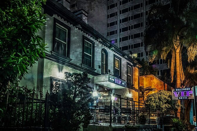 LA Ghosts Boos and Booze Haunted Pub Crawl - Stop 3: Black Rabbit Rose and the “true accounts” vibe