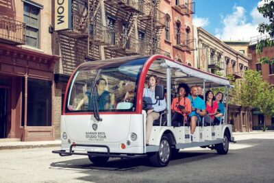 Warner Bros. Studio Tour & Celebrity Homes Tour Package - Celebrity homes and Hollywood icons: what you’ll actually see from the curb